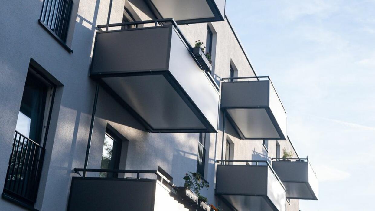 Demand for housing loans falls